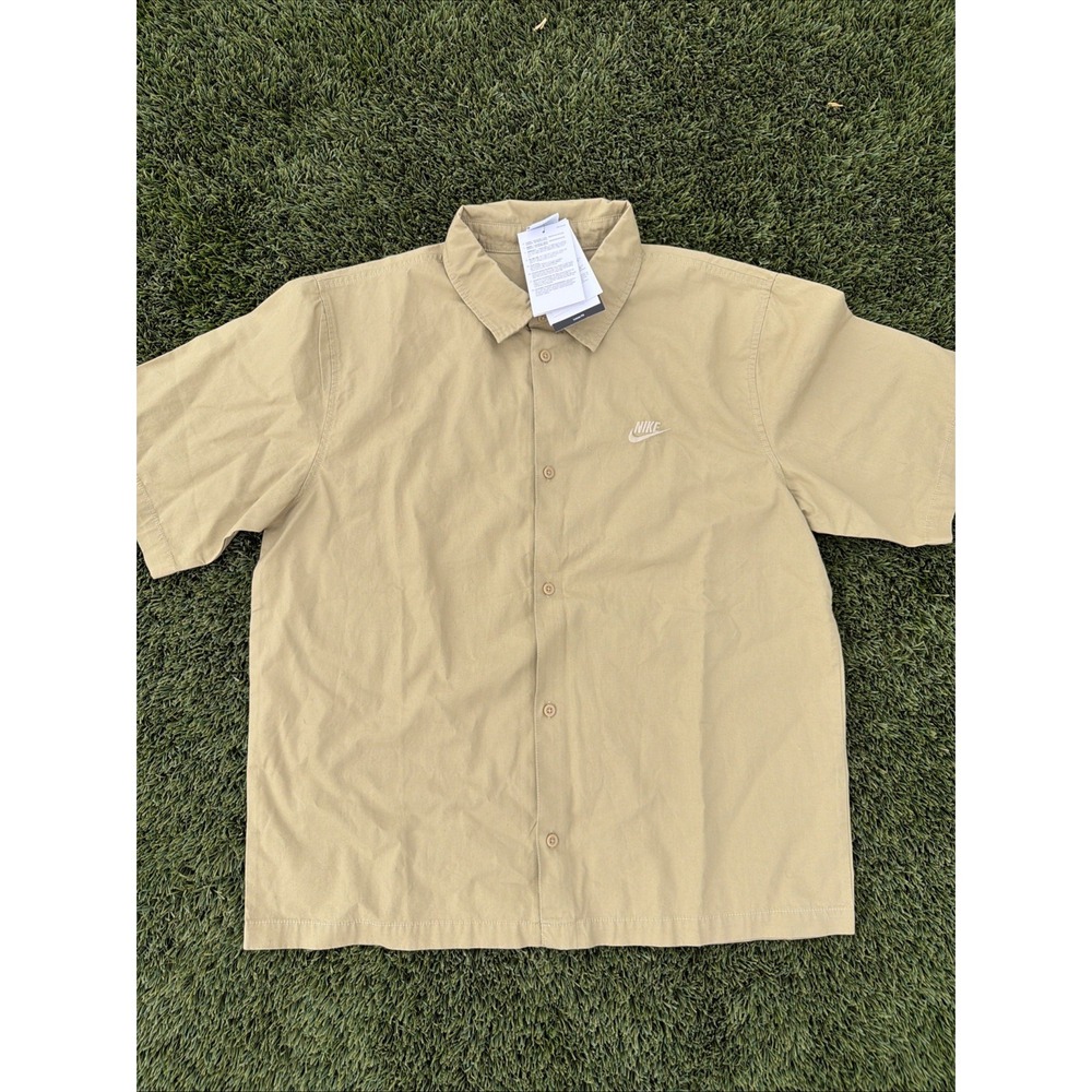 Nike Club Short Sleeve Button T-Shirt Mens Medium Parachute Beige HJ2029-297 NWT